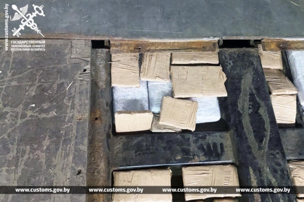 Россиянин пытался ввезти в Беларусь 154 кг гашиша – не вышло Россиянин пытался ввезти в Беларусь 154 кг гашиша – не вышло