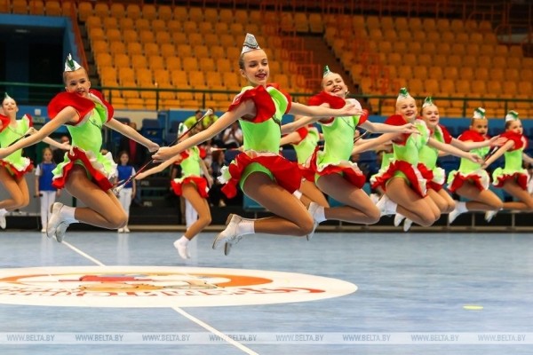 Финальный этап соревнований по гандболу «Стремительный мяч» стартовал в Бресте. Фоторепортаж