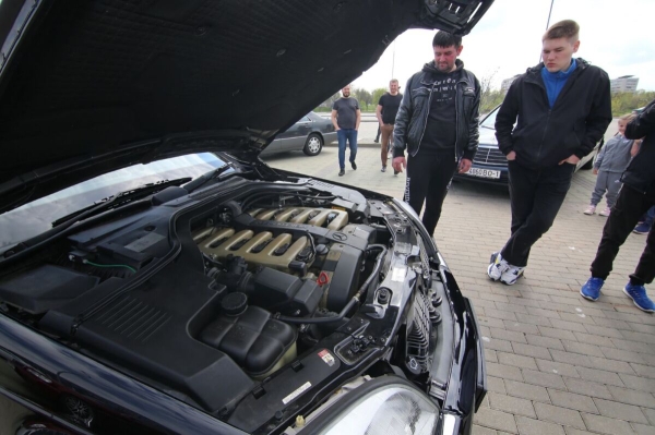 «После $30 000 вложения перестал считать». Пообщались с владельцами старых Mercedes