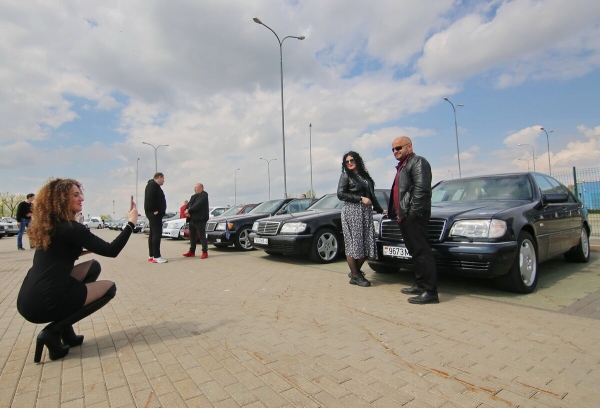 «После $30 000 вложения перестал считать». Пообщались с владельцами старых Mercedes