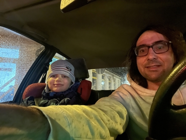 Белорус с сыном отправились на стареньком Peugeot 106 в Испанию. Доехали?