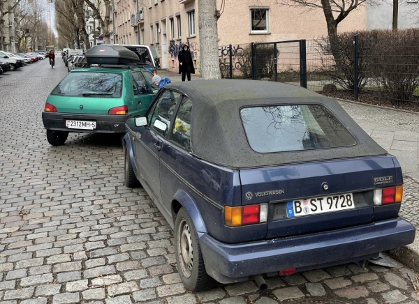 Белорус с сыном отправились на стареньком Peugeot 106 в Испанию. Доехали?