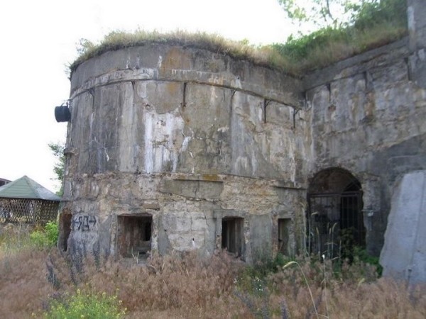 Редкий лот. На торги выставили пороховой погреб возле Брестской крепости Редкий лот. На торги выставили пороховой погреб возле Брестской крепости