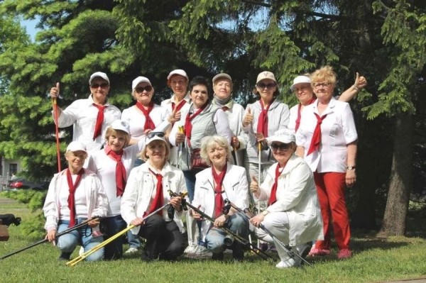 Слет любителей скандинавской ходьбы прошел в Бресте Слет любителей скандинавской ходьбы прошел в Бресте