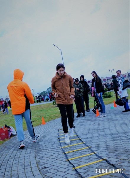 
                Читатель: Сегодня в Бресте на празднике «Дети нового 1000-летия»
            