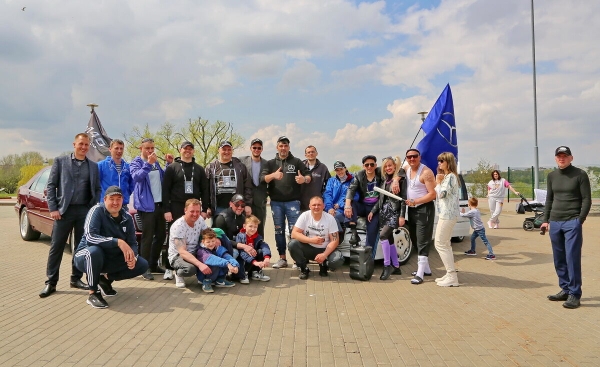 «После $30 000 вложения перестал считать». Пообщались с владельцами старых Mercedes