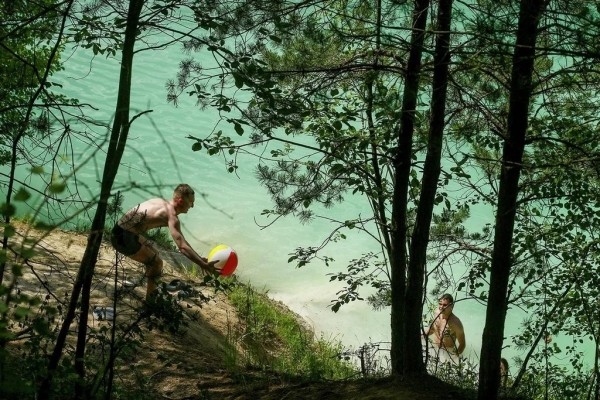 Отдых на белорусских Мальдивах — чем сейчас привлекают меловые карьеры Отдых на белорусских Мальдивах — чем сейчас привлекают меловые карьеры