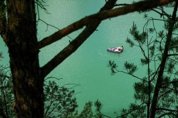 Отдых на белорусских Мальдивах — чем сейчас привлекают меловые карьеры Отдых на белорусских Мальдивах — чем сейчас привлекают меловые карьеры