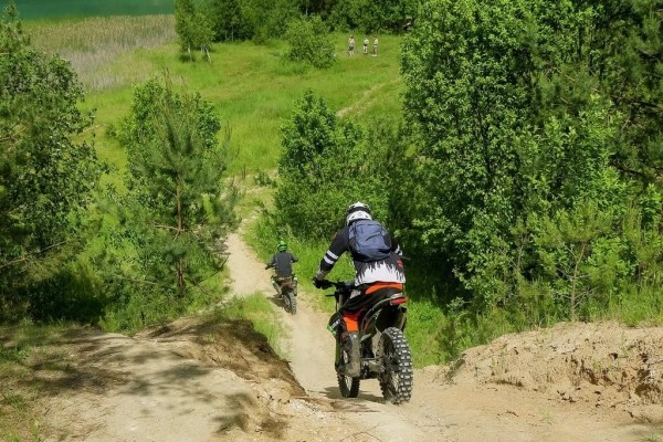 Отдых на белорусских Мальдивах — чем сейчас привлекают меловые карьеры Отдых на белорусских Мальдивах — чем сейчас привлекают меловые карьеры