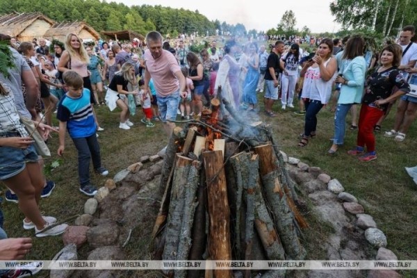 В лучших традициях: Беловежская пуща приглашает на праздник «Вечер на Ивана Купалу». Стоимость билета