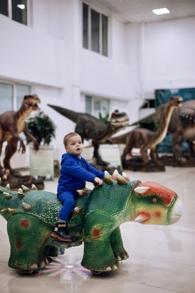 НАШЕСТВИЕ ДИНОЗАВРОВ уже в Бресте! Большой парк &laquo;Динолэнд&raquo; приглашает детей и их родителей за отличным настроением