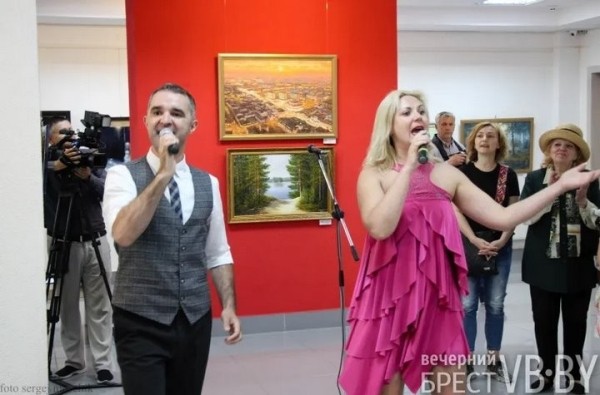 В Бресте открылась выставка «Лучше Бреста нету места» В Бресте открылась выставка «Лучше Бреста нету места»