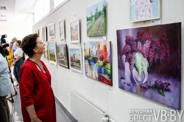 В Бресте открылась выставка «Лучше Бреста нету места» В Бресте открылась выставка «Лучше Бреста нету места»