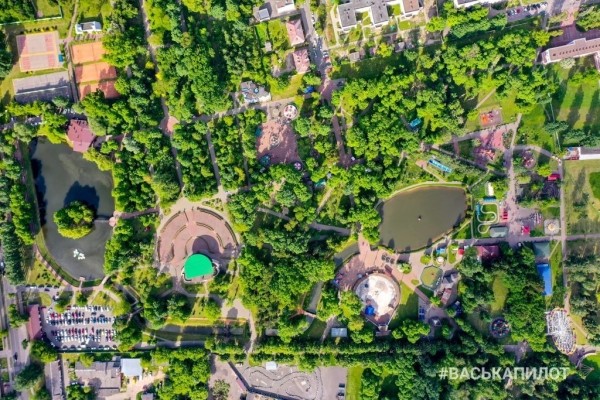
                Как выглядит с высоты брестский парк культуры и отдыха
            