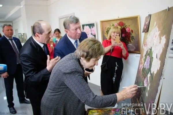 В Бресте открылась выставка «Лучше Бреста нету места» В Бресте открылась выставка «Лучше Бреста нету места»