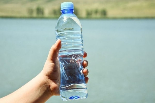 Можно ли в жару пить холодную воду? Что говорит врач