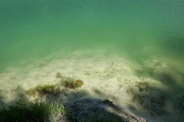 Отдых на белорусских Мальдивах — чем сейчас привлекают меловые карьеры Отдых на белорусских Мальдивах — чем сейчас привлекают меловые карьеры