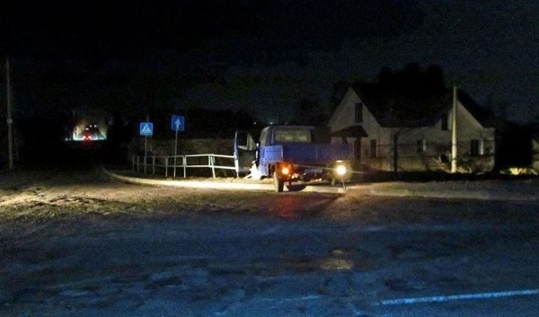 В Беларуси школьник с другом угнали авто и попали на нем в ДТП В Беларуси школьник с другом угнали авто и попали на нем в ДТП