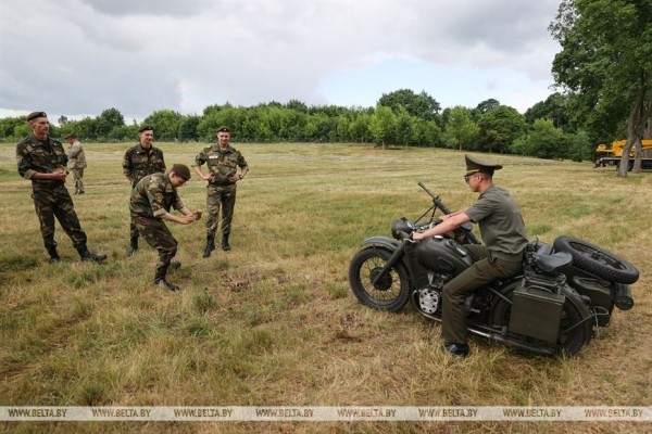 Репетиция реконструкции начала войны проходит в Брестской крепости Репетиция реконструкции начала войны проходит в Брестской крепости