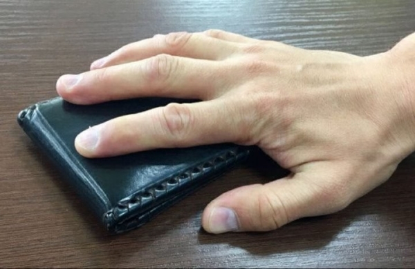 В Бресте пенсионер забыл в магазине кошелек, а продавец его присвоил