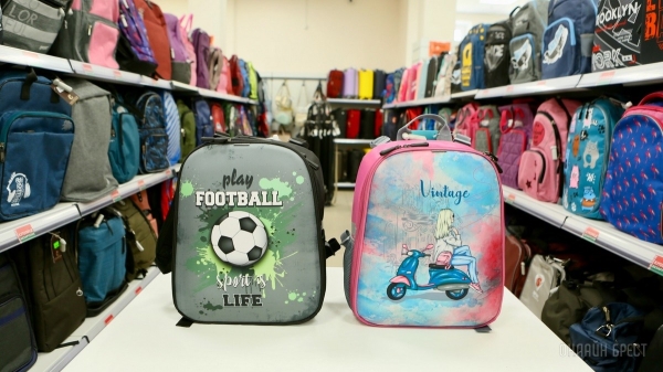 Самое время готовиться к школе! Три этажа школьных товаров в «Детском мире» на Советской в Бресте: канцелярия, рюкзаки, школьная форма и обувь