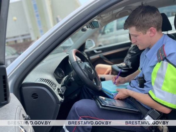 ГАИ Бреста проверила, кто паркуется на местах для инвалидов ГАИ Бреста проверила, кто паркуется на местах для инвалидов