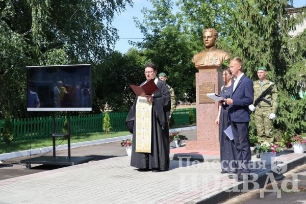 Брестская область. В Лопатино открыли памятник герою-освободителю Дмитрию Тремасову