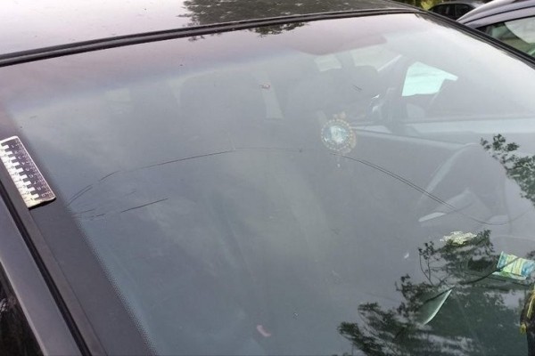 Дети повредили автомобиль, играя с мячом. Что за это будет? Дети повредили автомобиль, играя с мячом. Что за это будет?