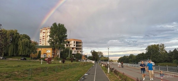 Читатель: Красивая Набережная в Бресте. Фото сделаны вчера вечером
Читатель: Красивая Набережная в Бресте. Фото сделаны вчера вечером