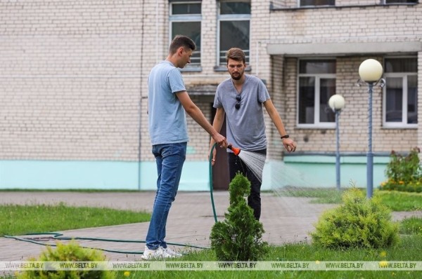 В ожидании 1 сентября: молодые учителя СШ №16 в Бресте готовятся к встрече с учениками