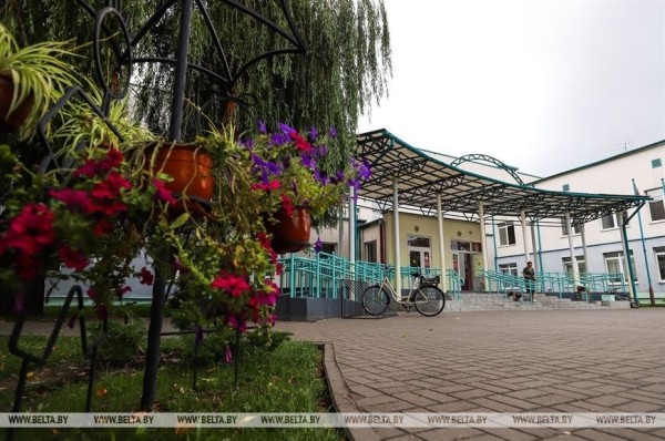 В ожидании 1 сентября: молодые учителя СШ №16 в Бресте готовятся к встрече с учениками