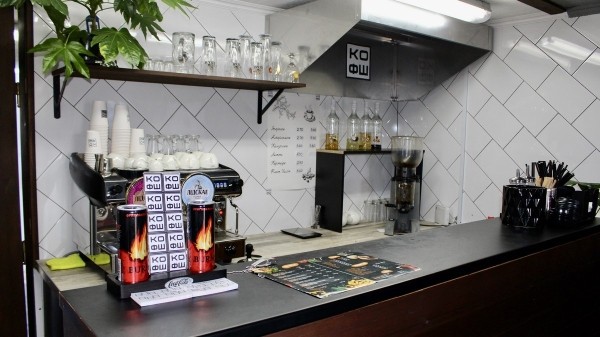 Попробуй эту вкусную и сытную еду навынос. «Онлайн Брест» рекомендует: «Кофш», «Xpizza brest», «Три правила чебурека», «Кебаб на болоте» Попробуй эту вкусную и сытную еду навынос. «Онлайн Брест» рекомендует: «Кофш», «Xpizza brest», «Три правила чебурека», «Кебаб на болоте»