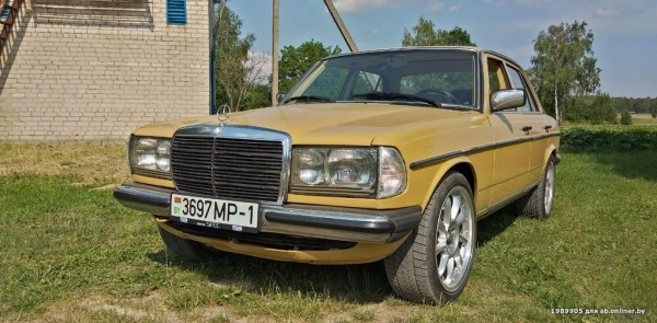 В Кобрине продают 40-летний Mercedes с пробегом в 300 тысяч километров. Какая цена? В Кобрине продают 40-летний Mercedes с пробегом в 300 тысяч километров. Какая цена?