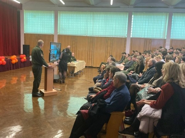 В Бресте проведена рекламно-агитационная работа с выпускными классами из 13 учреждений общего среднего образования города Бреста
В Бресте проведена рекламно-агитационная работа с выпускными классами из 13 учреждений общего среднего образования города Бреста