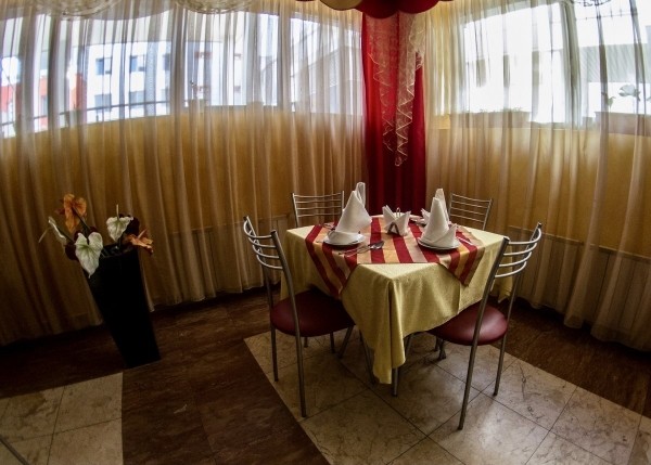 За 36 дней из кафе «Версаль» в «Компот». Заведение во Дворце водных видов спорта провело ребрендинг. Что изменилось?