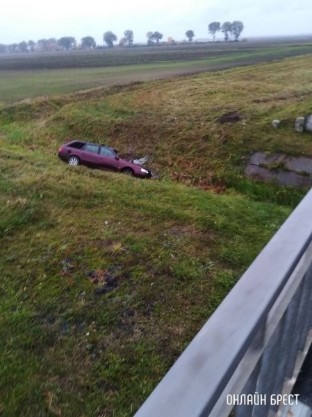 В Дрогичинском районе кобринчанка перевернулась на Audi (ищут очевидцев ДТП)