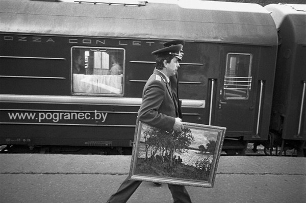 Это были «девяностые»… Брест. Вокзал. Таможня Это были «девяностые»… Брест. Вокзал. Таможня