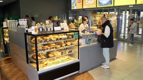 Будешь булочку? Еще бы! Брестская сеть пекарен-кондитерских предлагает вкуснейшую выпечку собственного производства, перед которой невозможно устоять