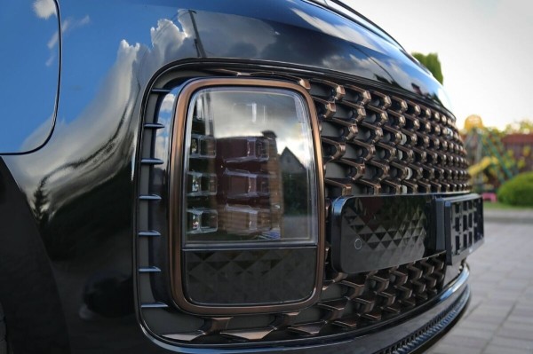 «Растаможка – 25 000 евро!» Белорус привез дизельный Hyundai Staria. Что за он?