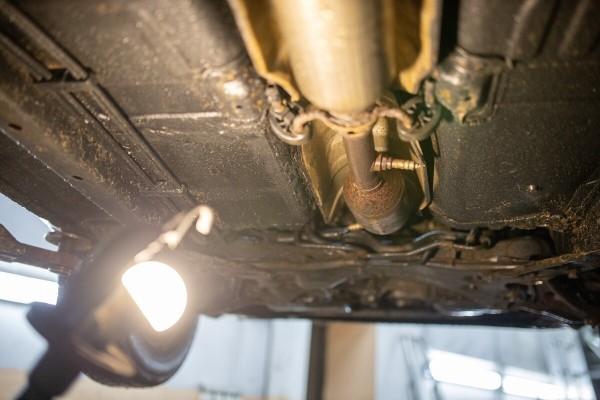 «За 25 лет не купили ни одного!» Спросили на СТО, почему белорусы не берут новые катализаторы и сколько стоят старые