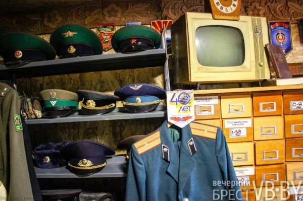 Залежи янтаря и россыпь местной истории. Энтузиаст создал в Мокранах музей в собственном доме Залежи янтаря и россыпь местной истории. Энтузиаст создал в Мокранах музей в собственном доме