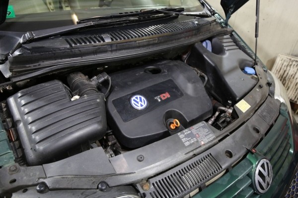 «Если отвезти машину на детейлинг, будет совсем лялечка!» Белорус о VW Sharan, который 13 лет находится в одних руках «Если отвезти машину на детейлинг, будет совсем лялечка!» Белорус о VW Sharan, который 13 лет находится в одних руках