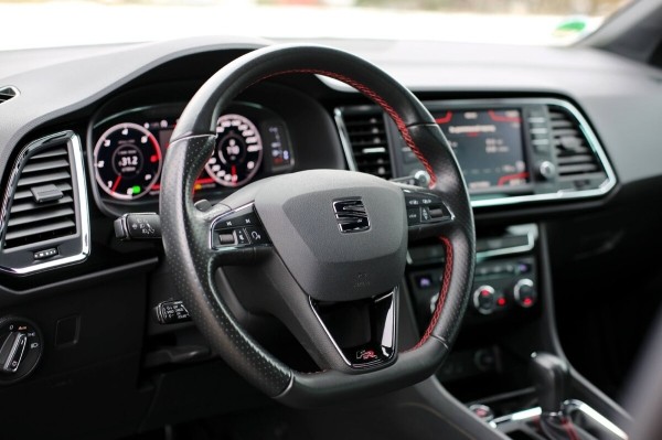 Белорус пригнал на перепродажу Seat Ateca. Хочет выручить 26 900 Белорус пригнал на перепродажу Seat Ateca. Хочет выручить 26 900