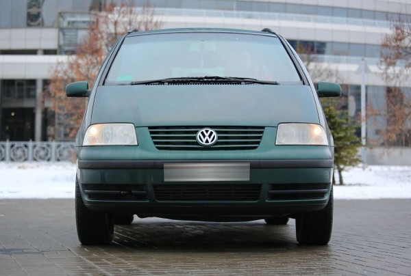 «Если отвезти машину на детейлинг, будет совсем лялечка!» Белорус о VW Sharan, который 13 лет находится в одних руках «Если отвезти машину на детейлинг, будет совсем лялечка!» Белорус о VW Sharan, который 13 лет находится в одних руках