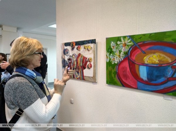 Юбилейную выставку молодых художников «Усе разам» презентовали в Бресте Юбилейную выставку молодых художников «Усе разам» презентовали в Бресте