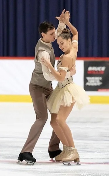 Танцующая на льду: интервью с фигуристкой из Березы Танцующая на льду: интервью с фигуристкой из Березы