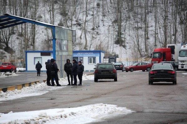 Перекупы-нелегалы придумали схему, как уйти от безналичного расчёта. Разбирались, в чём суть Перекупы-нелегалы придумали схему, как уйти от безналичного расчёта. Разбирались, в чём суть