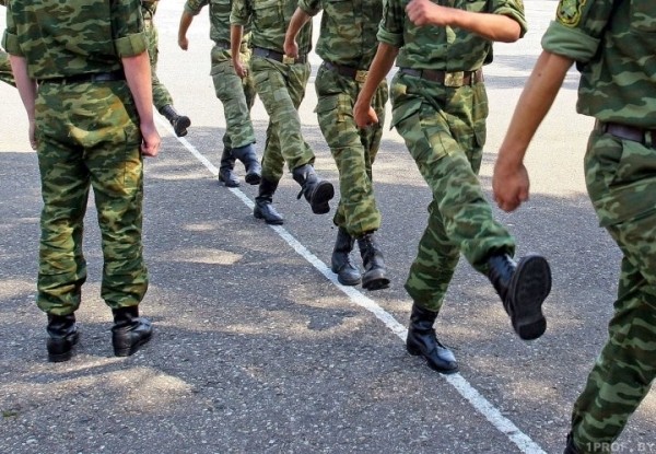 Белорусов начнут призывать на срочную службу в конце апреля Белорусов начнут призывать на срочную службу в конце апреля