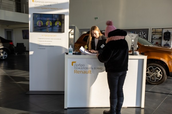 «Отдал полпенсии за первое ТО!». Пенсионер возмущен стоимостью обслуживания у дилера Renault