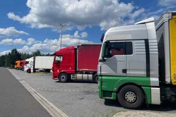 Белорус на фуре катался в Германии пьяным и под наркотиками Белорус на фуре катался в Германии пьяным и под наркотиками